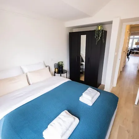 Grandly 3 Bedroom Serviced 83m2 -nb306g- Feriehus *