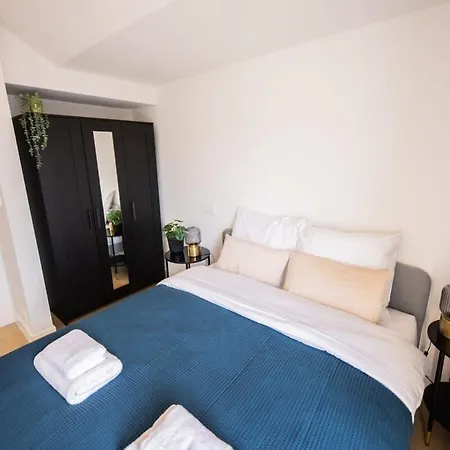 Feriehus Grandly 3 Bedroom Serviced 83m2 -nb306g-